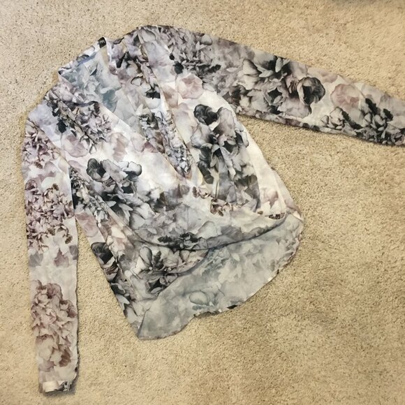 H&M High Low Elegant Hem Twist Floral Print Wrap Blouse - Picture 12 of 16